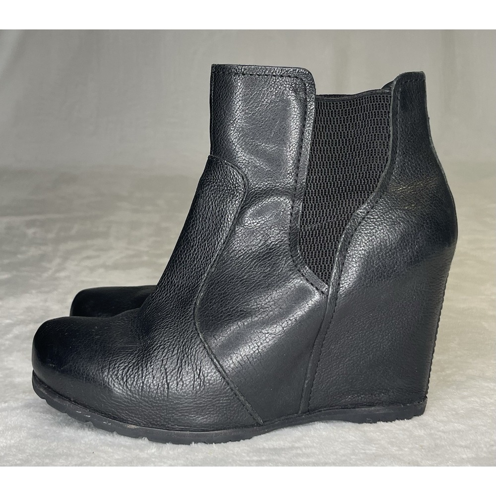 Korks Kork Ease Pilar Size 8M Black Leather Wedge Ankle Boots Chelsea Bootie - Picture 1 of 10